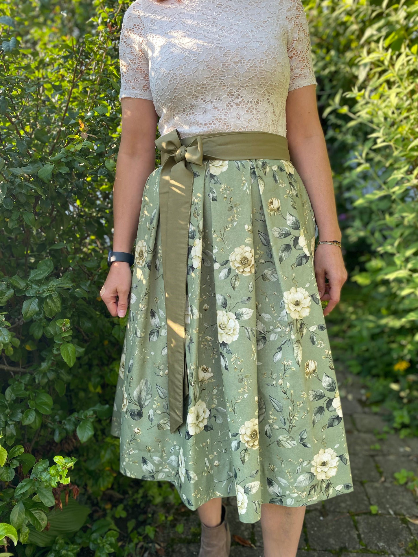 Damen Wickelrock Blumencanvas grün