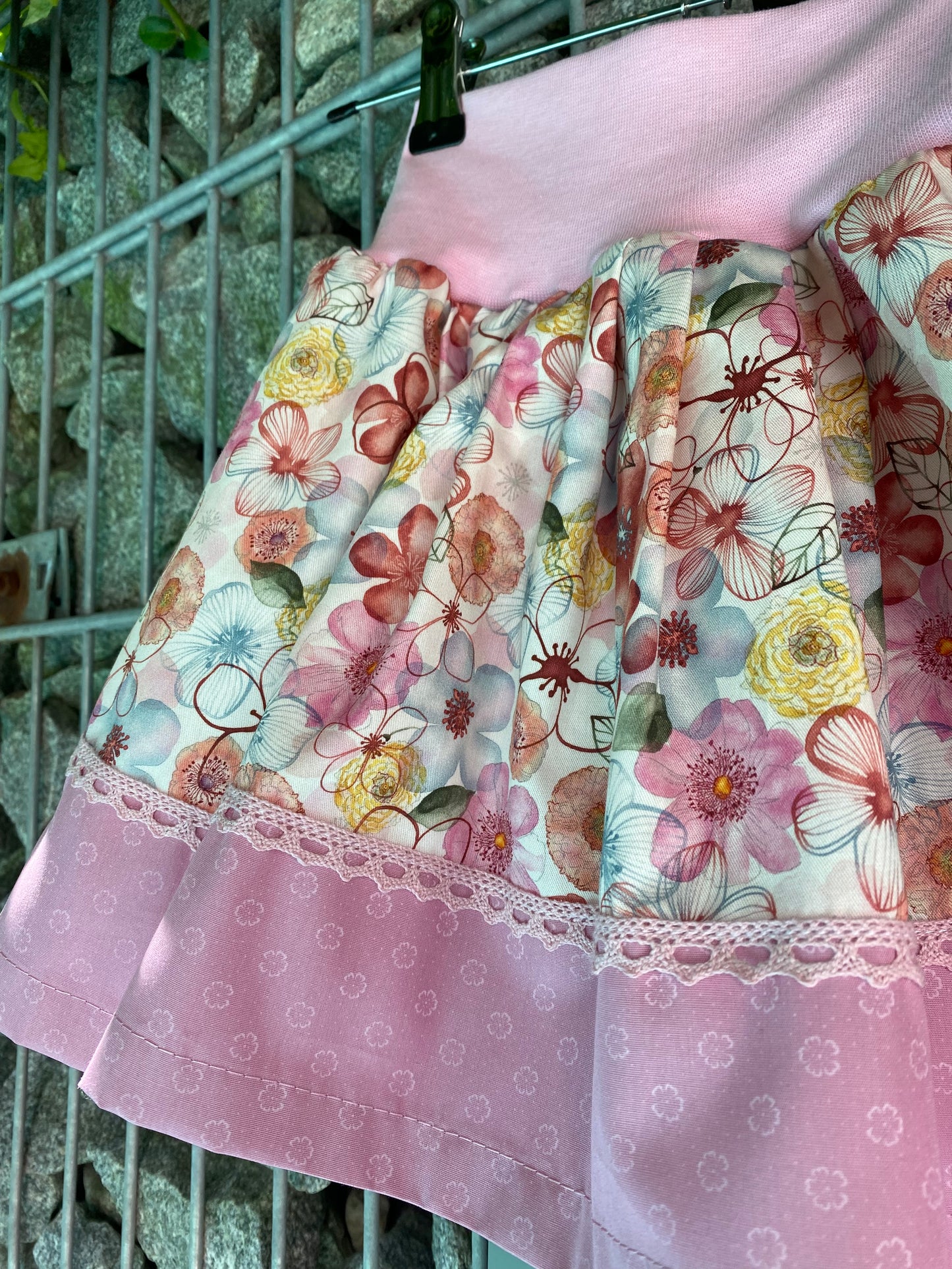 Trachtenrockerl Blumentraum rosa