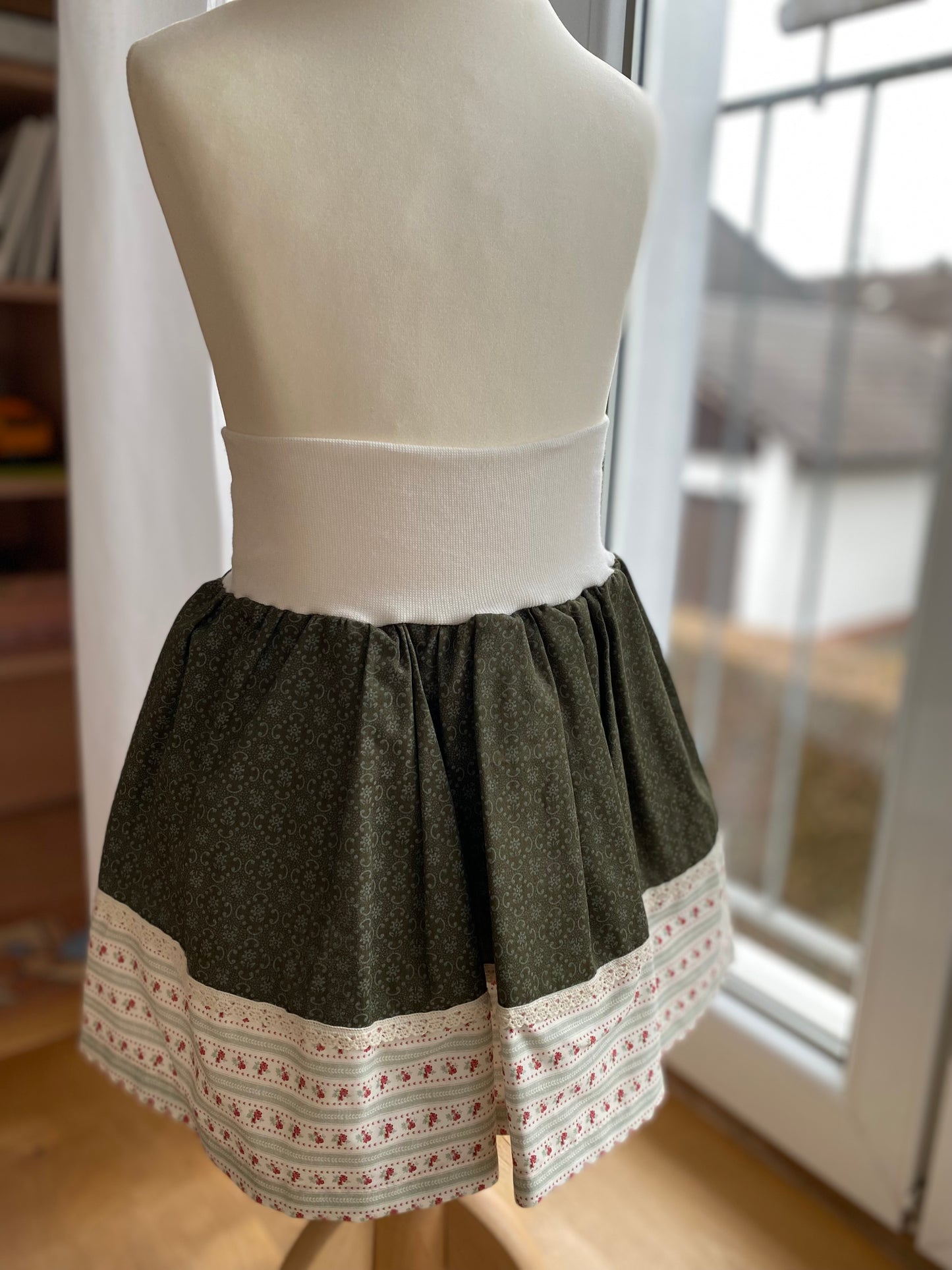 Trachtenrockerl Rot/Grün