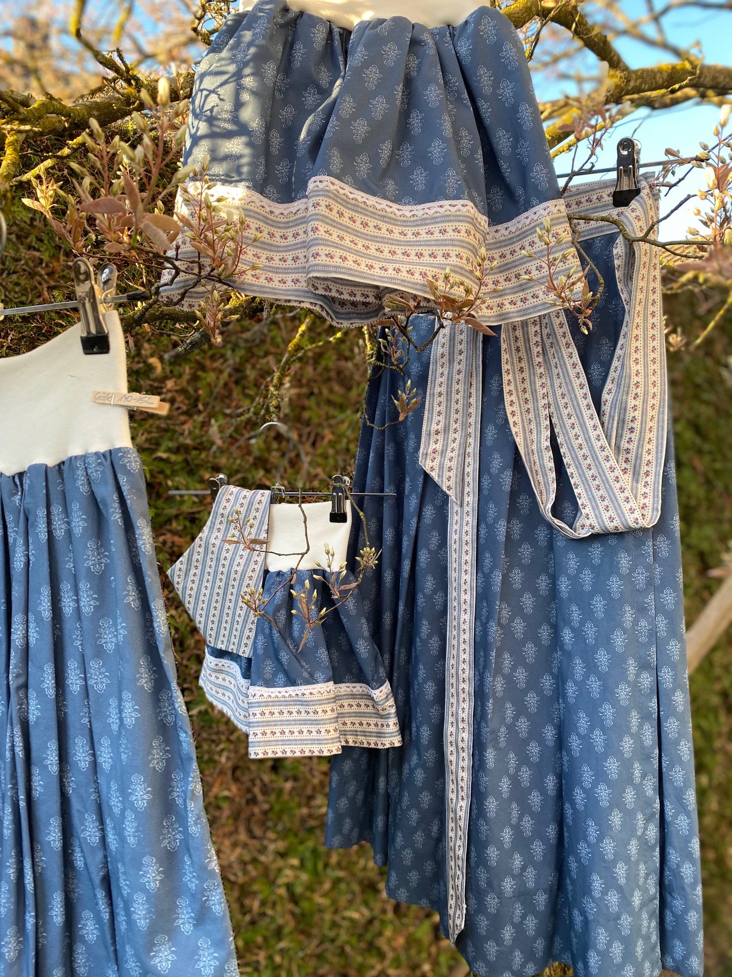 Damen Wickelrock zum Kinderrock Blaue Röschen